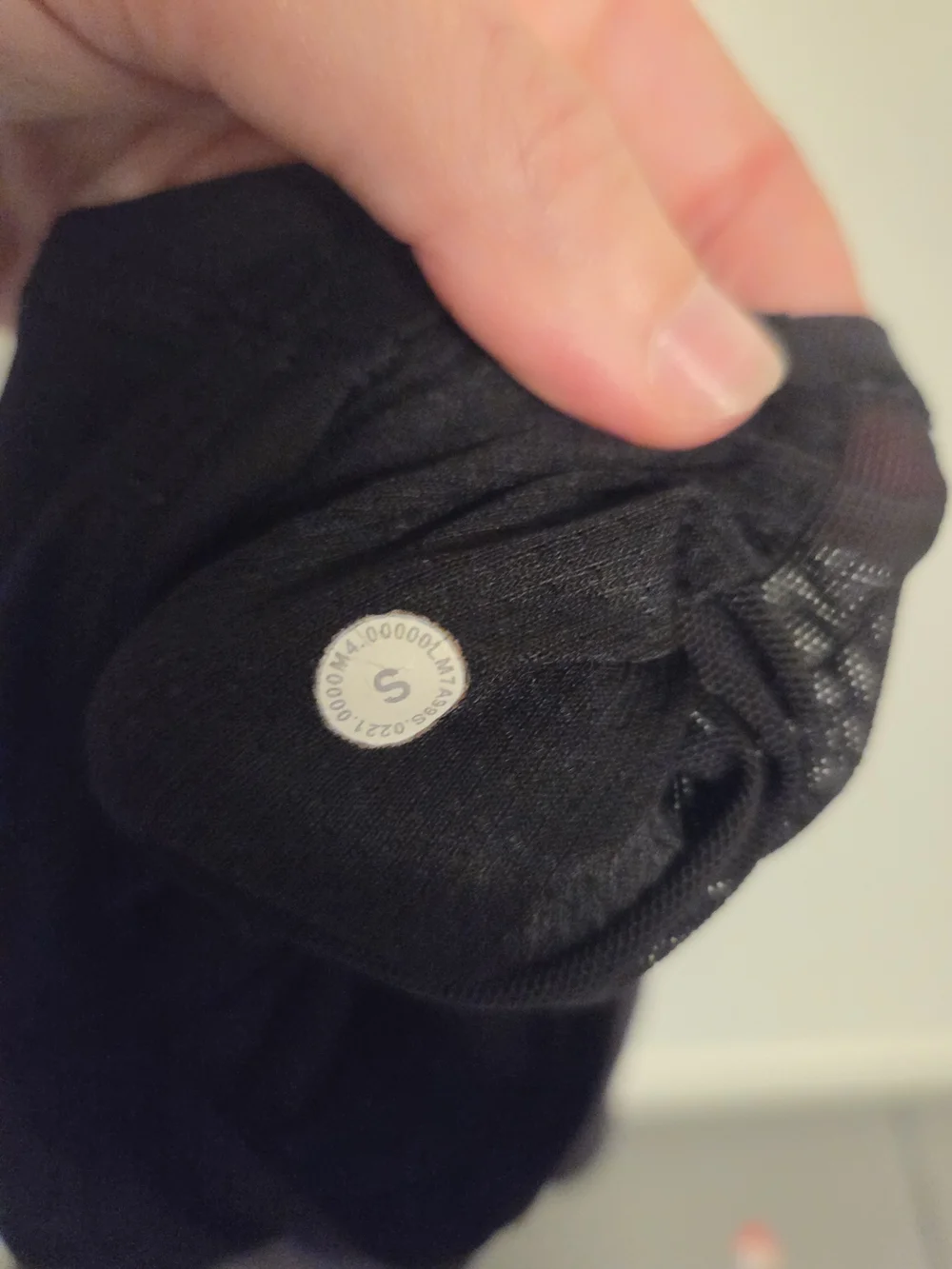 Lululemon  Athletica  mens shorts Small  Black 70